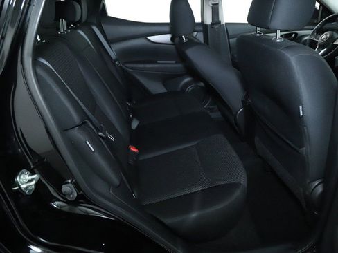 Certified 2022 Nissan Rogue Sport S image 32