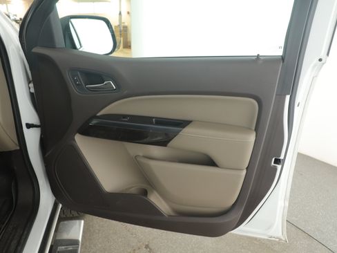 Used 2015 GMC Canyon SLT w/ Driver Alert Package image 8