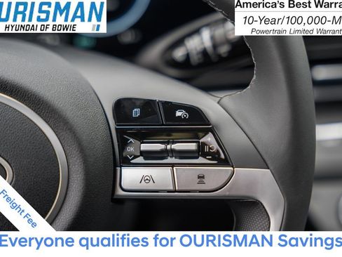 New 2025 Hyundai Elantra Limited image 23