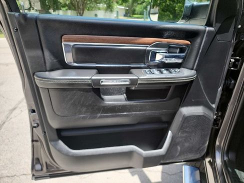 Used 2018 RAM 2500 Laramie AWD/4WD image 16