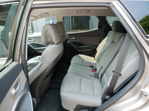 Used 2017 Hyundai Santa Fe Sport AWD/4WD image 10