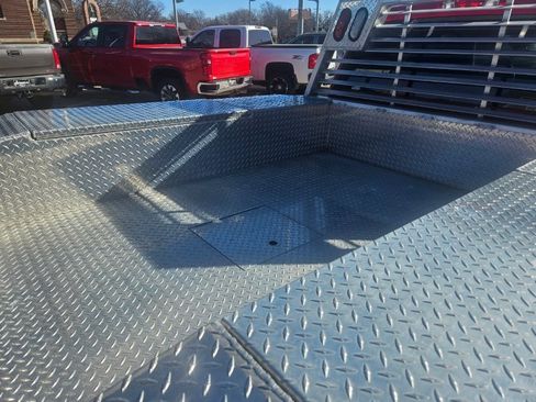 Used 2009 Chevrolet Silverado 3500 W/T image 18