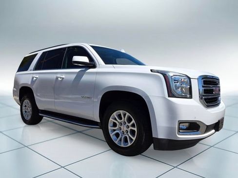 Used 2017 GMC Yukon SLT w/ Open Road Package AWD/4WD image 3