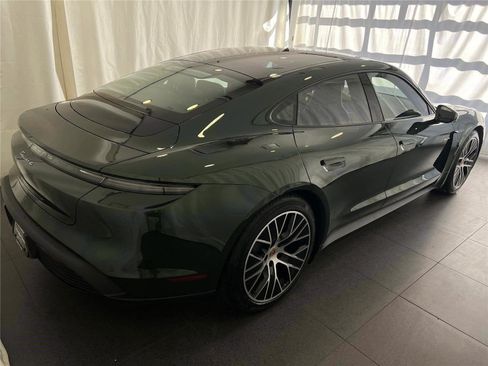 New 2026 Porsche Taycan image 9