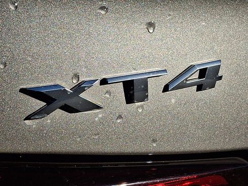 Certified 2023 Cadillac XT4 Luxury w/ Cold Weather Package image 38