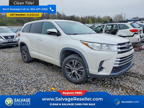Used 2018 Toyota Highlander LE FWD image 5