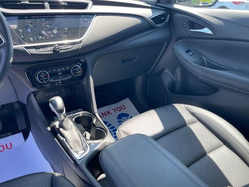 Used 2022 Buick Encore GX Essence w/ Experience Buick Package AWD/4WD image 20