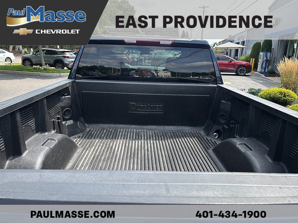 Used 2023 Chevrolet Silverado 1500 LT AWD/4WD image 8