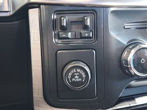 Used 2022 Ford F150 King Ranch w/ Max Trailer Tow Package RWD image 39