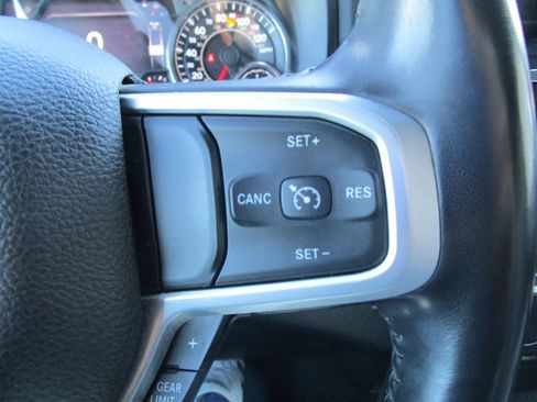 Used 2022 RAM 1500 Big Horn AWD/4WD image 25