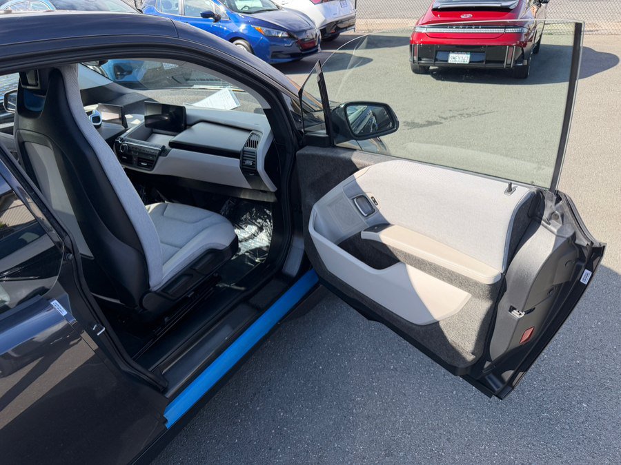 Used 2015 BMW i3 w/ Range Extender RWD image 32
