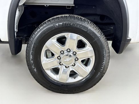 Used 2020 Chevrolet Silverado 2500 LTZ w/ LTZ Plus Package RWD image 32