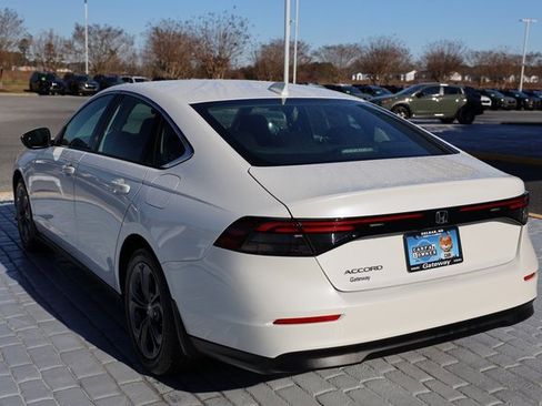 Used 2023 Honda Accord EX image 3