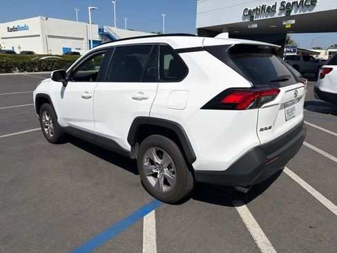 Used 2025 Toyota RAV4 XLE AWD/4WD image 8