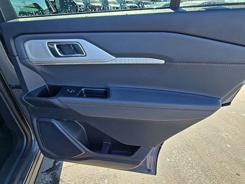 New 2026 Ford Explorer Active image 44