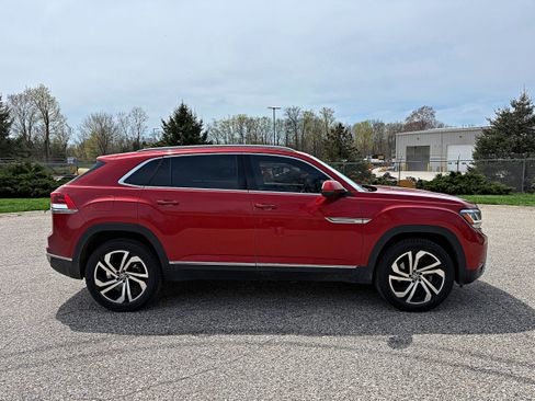 Used 2020 Volkswagen Atlas Cross Sport SEL Premium AWD/4WD image 10