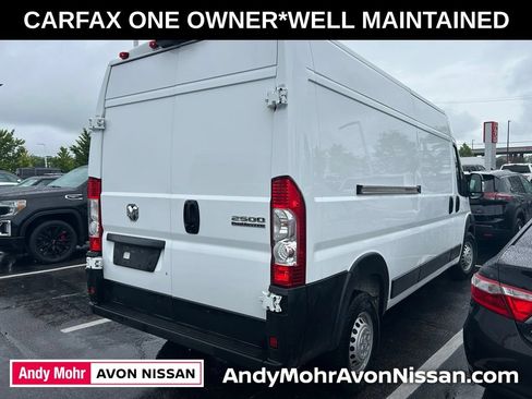 Used 2024 RAM ProMaster 2500 w/ Convenience Group FWD image 3