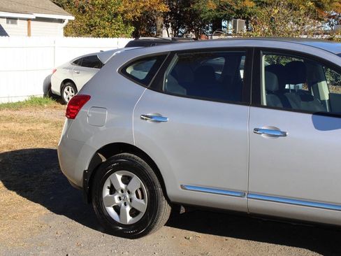 Used 2011 Nissan Rogue S image 5
