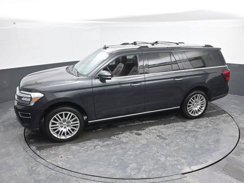 Used 2023 Ford Expedition Max Limited image 19