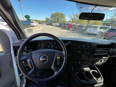 Used 2023 GMC Savana 2500 w/ Driver Convenience Package image 32