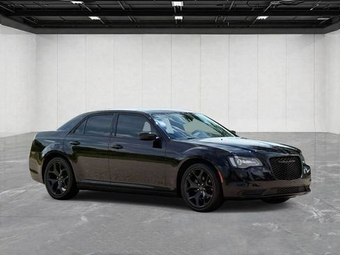 Certified 2023 Chrysler 300 Touring w/ Sport Appearance Package RWD image 7
