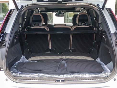 Used 2026 Volvo XC90 B6 Ultra w/ Protection Package AWD/4WD image 30