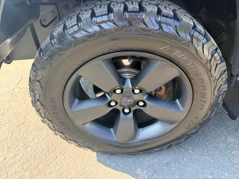 Used 2019 RAM 1500 Warlock AWD/4WD image 17