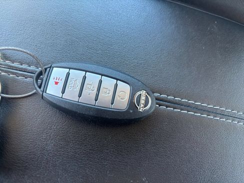 Used 2025 Nissan Altima 2.5 SV FWD image 24
