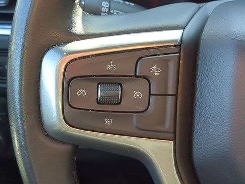 Used 2024 Chevrolet Suburban LT image 26