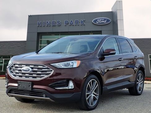 Used 2020 Ford Edge Titanium image 3