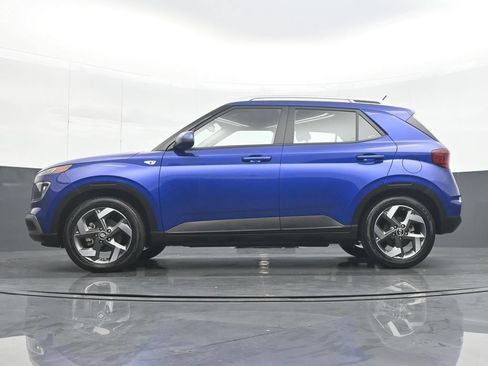 Used 2025 Hyundai Venue SEL FWD image 27