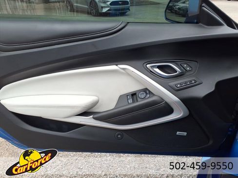 Used 2017 Chevrolet Camaro SS image 15
