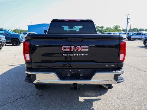 New 2026 GMC Sierra 2500 SLE AWD/4WD image 4