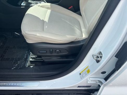 Used 2023 Buick Encore GX Select FWD image 12