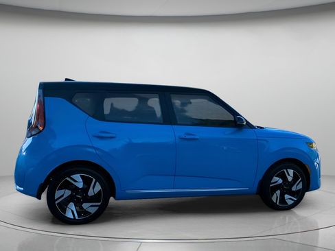Used 2024 Kia Soul GT-Line FWD image 31