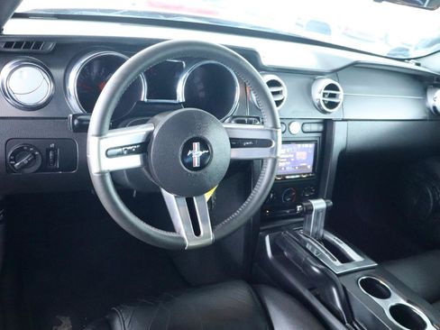 Used 2008 Ford Mustang GT RWD image 16