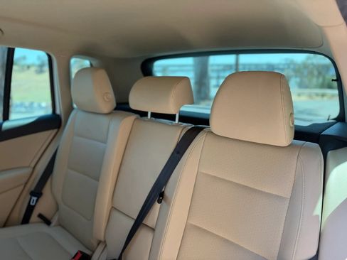 Used 2014 Volkswagen Tiguan SE FWD image 21