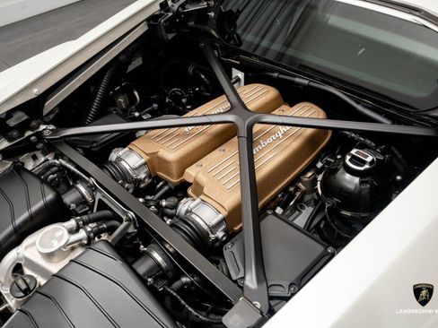 Used 2023 Lamborghini Huracan STO image 37