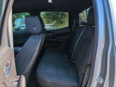 Used 2024 Chevrolet Colorado LT w/ LT Convenience Package RWD image 13