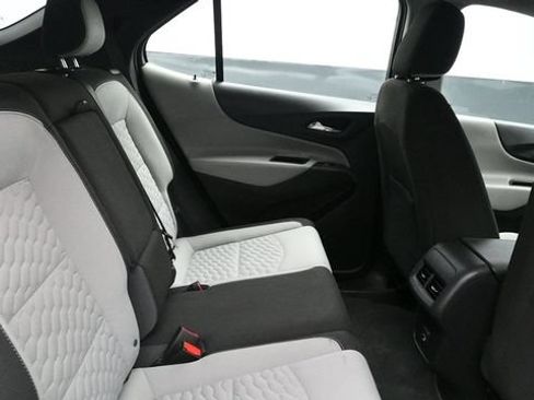 Used 2021 Chevrolet Equinox LS AWD/4WD image 11