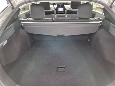 Used 2022 Toyota Prius LE FWD image 25