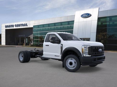 New 2025 Ford F550 2WD Regular Cab Super Duty image 7