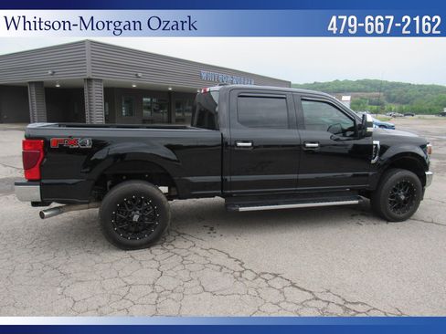 Used 2021 Ford F250 XLT w/ XLT Premium Package AWD/4WD image 16