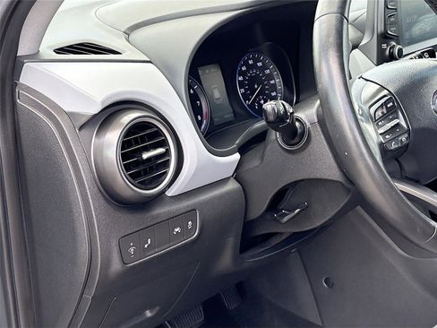 Used 2020 Hyundai Kona SEL Plus FWD image 10