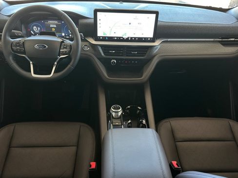 New 2026 Ford Explorer Platinum RWD image 12
