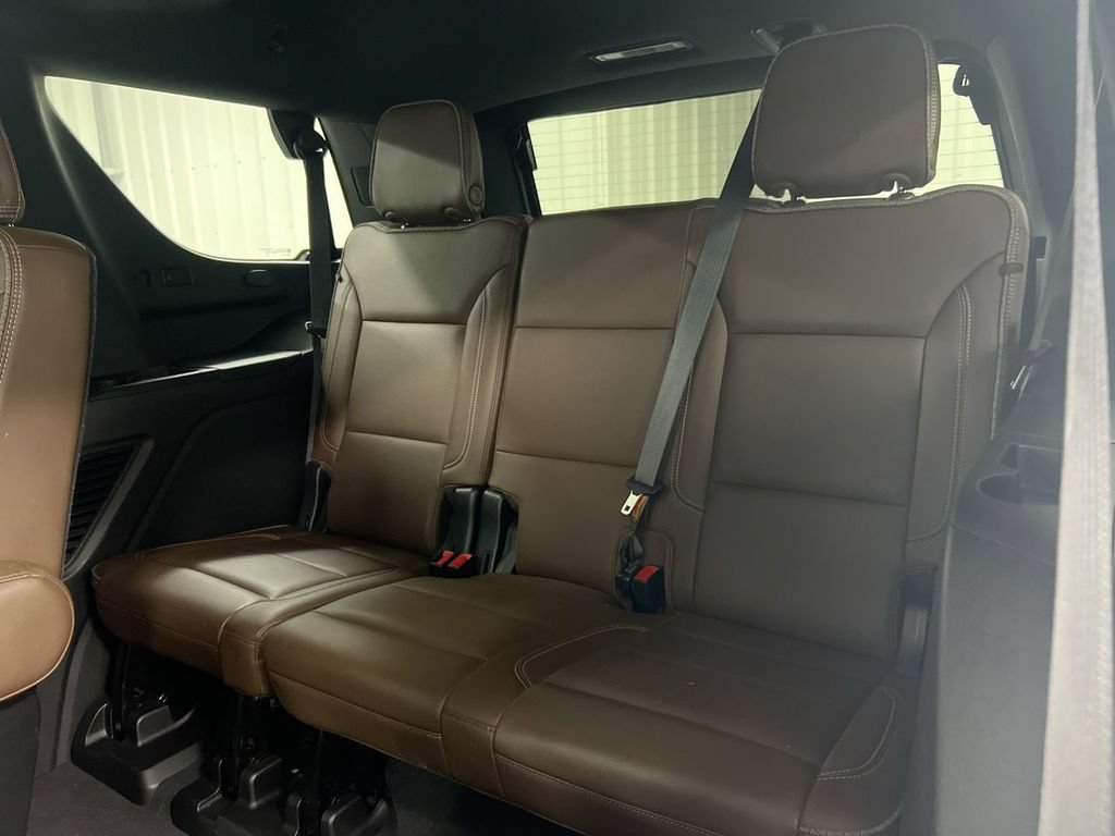 Used 2021 Chevrolet Tahoe High Country w/ Premium Package AWD/4WD image 25
