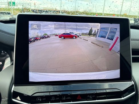 Used 2026 Jeep Compass Limited image 25