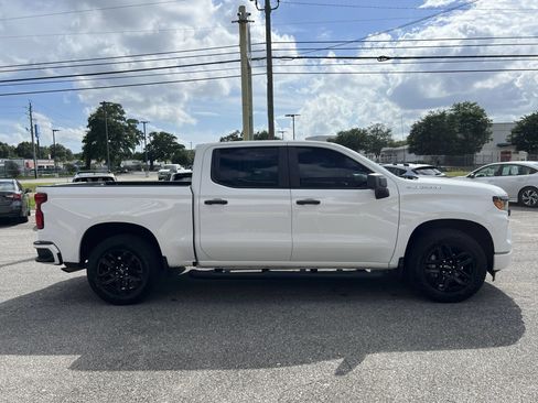Used 2023 Chevrolet Silverado 1500 Custom w/ 2.7L Blackout Package RWD image 5