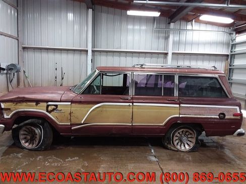 Used 1986 Jeep Grand Wagoneer image 6