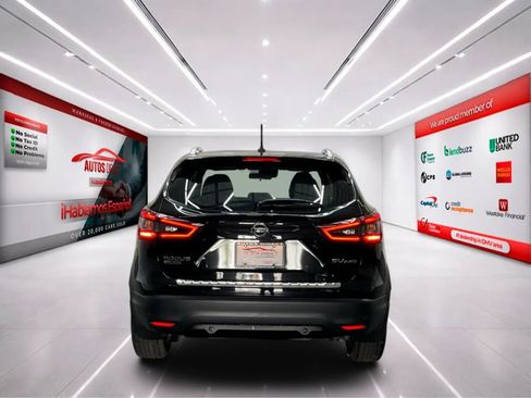 Used 2021 Nissan Rogue Sport SV AWD/4WD image 5